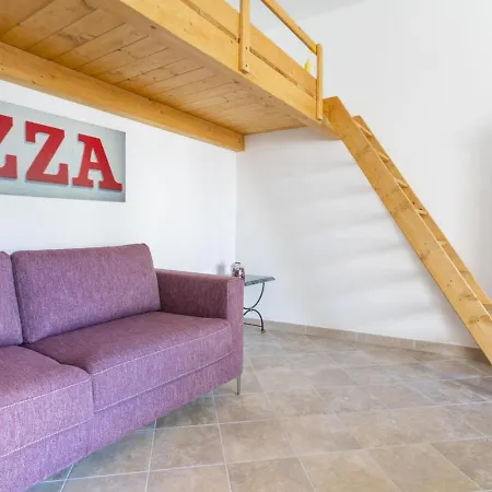 Appartamento Simplistic In With Terrace